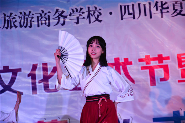 幼师专业学生舞蹈表演