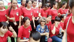 幼师学生分赴幼儿园参加“六一”活动（图）
