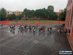 我校2018年地震疏散及应急救护演练活动举行