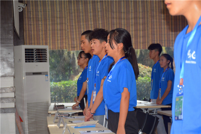 成都华夏旅游商务学校第26届团学会