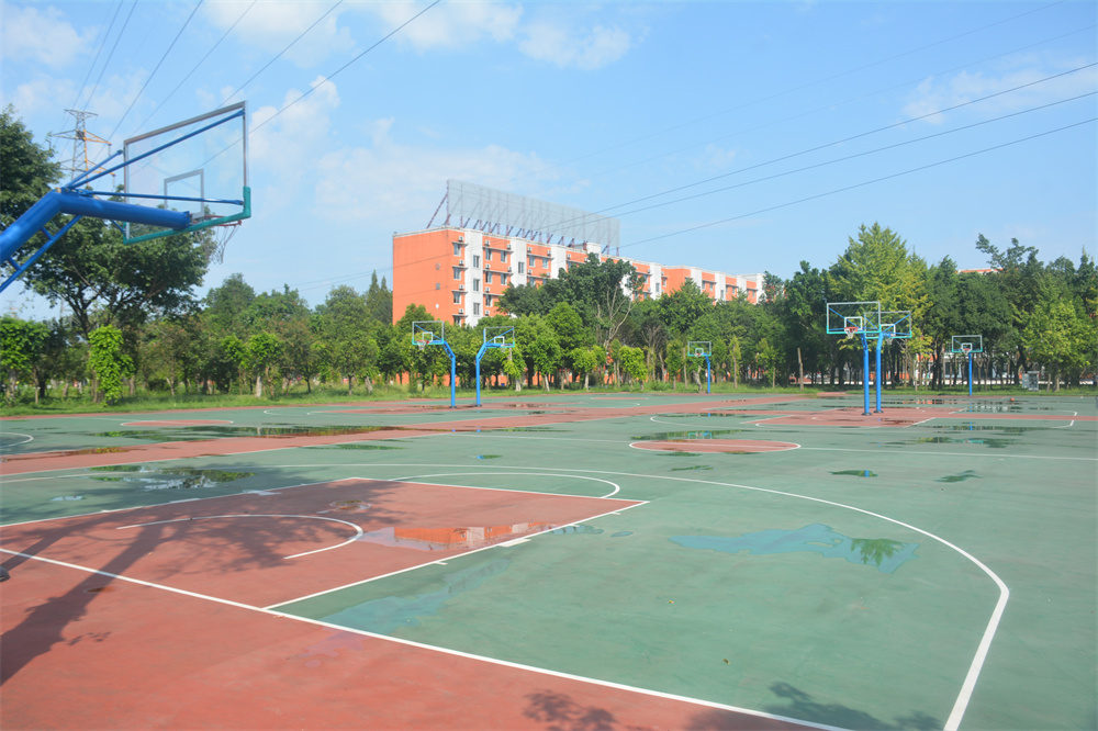 篮球场
