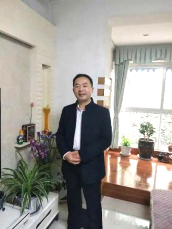 熊联富  高中化学高级教师