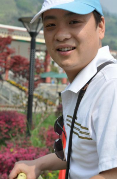 王卢强  高中体育教师